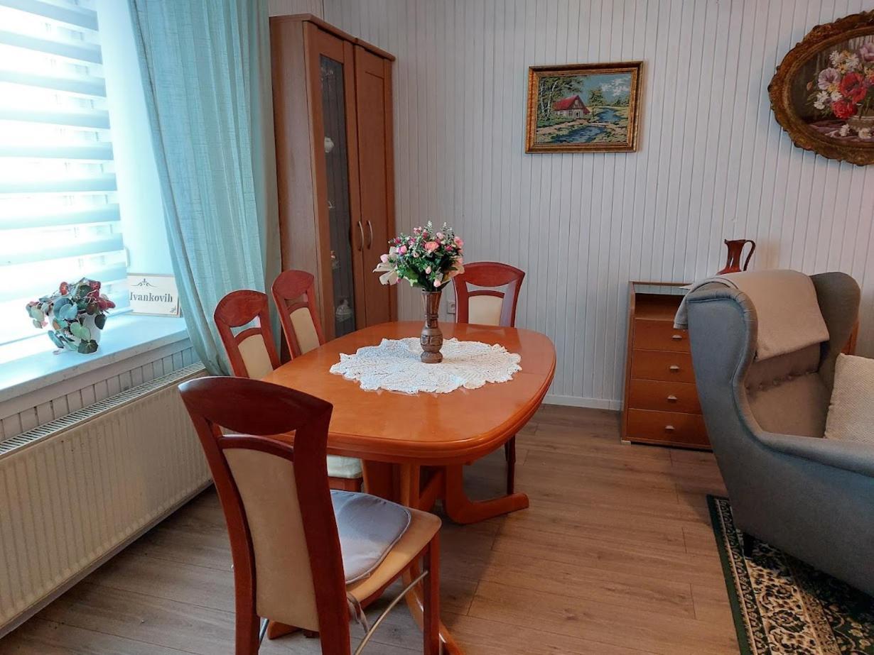 Počitniška hiša Domacija Pri Ivankovih Osilnica